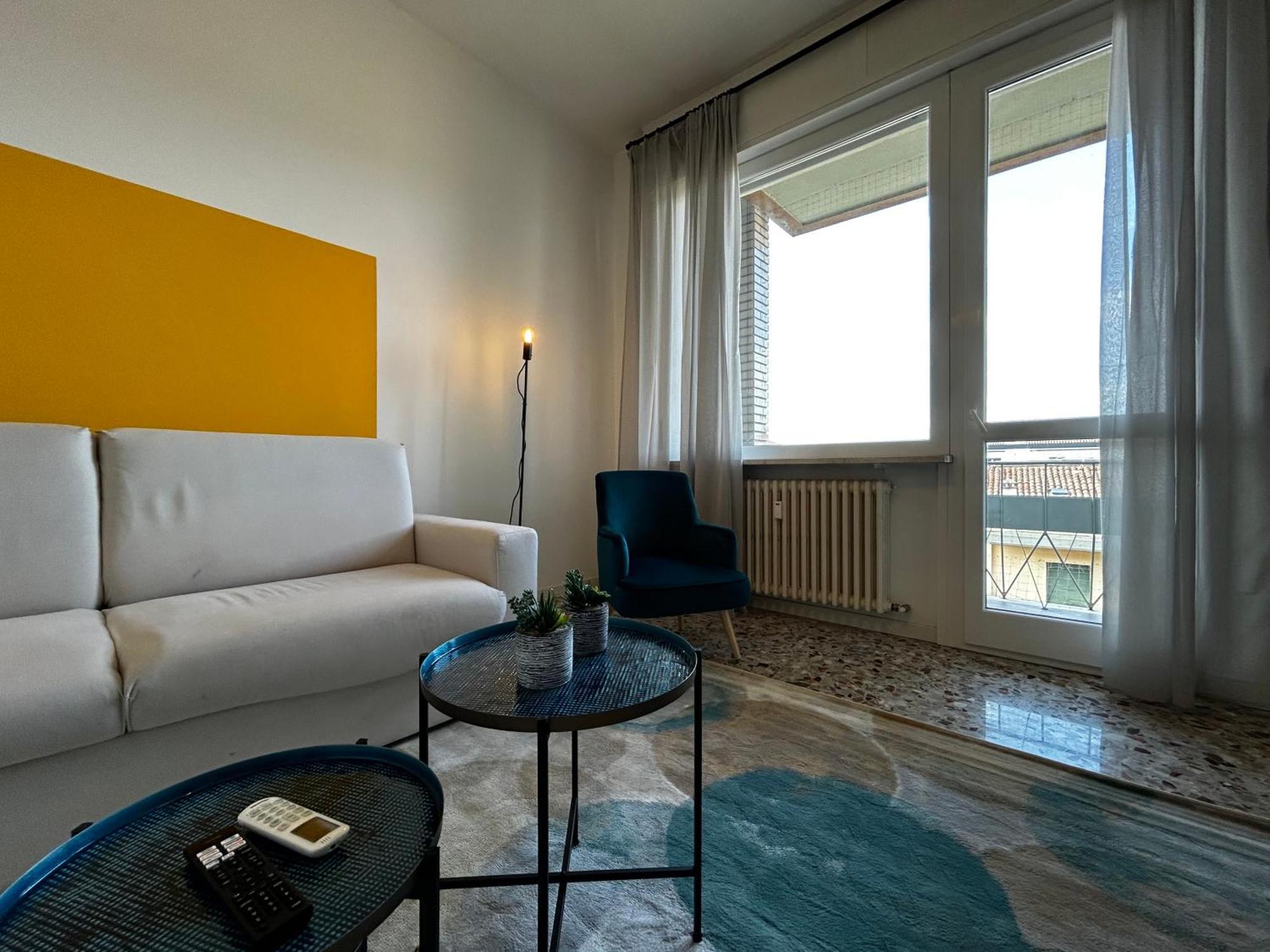 Big House-Private Parking-12" Walk From The Arena Apartamento Verona Exterior foto