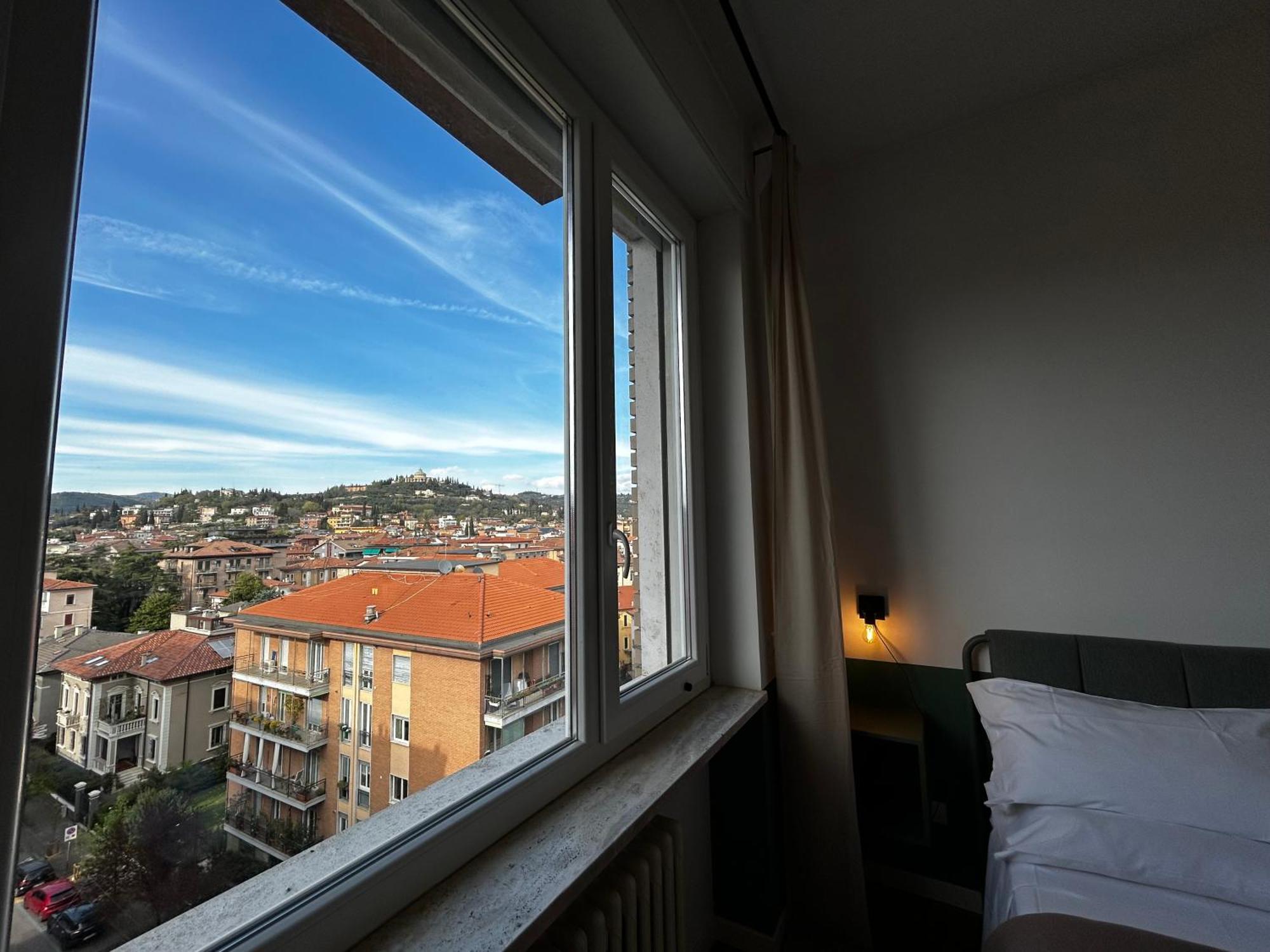 Big House-Private Parking-12" Walk From The Arena Apartamento Verona Exterior foto